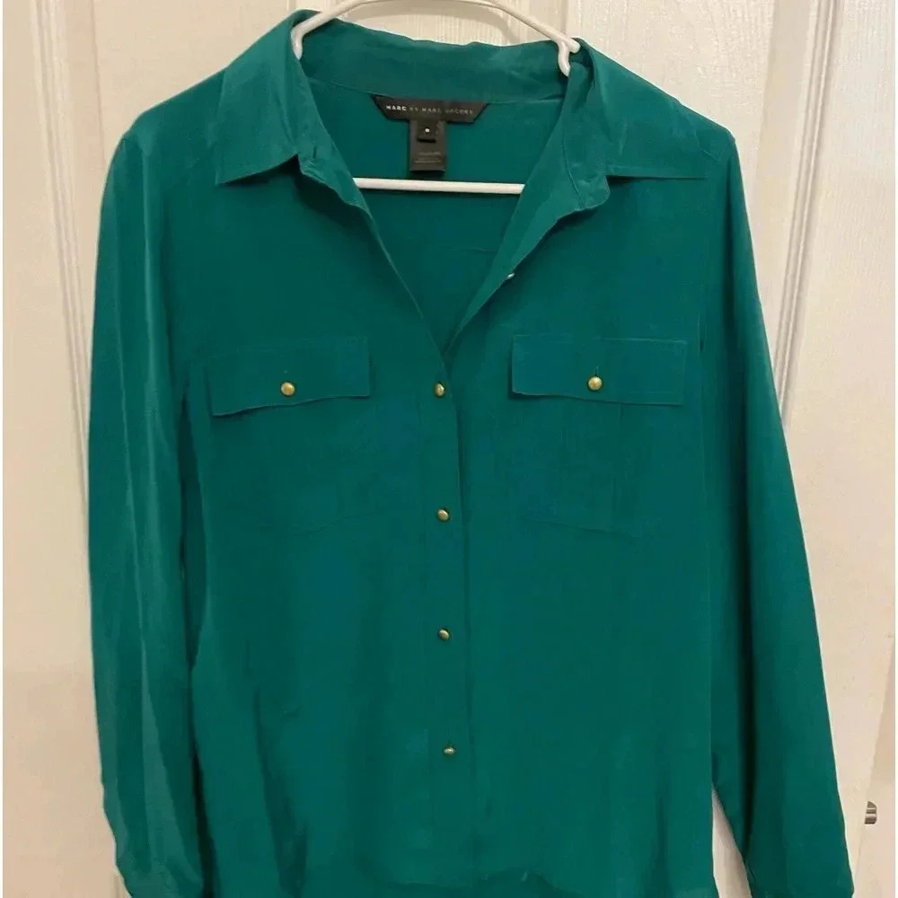 Marc Jacobs Womens Green w Gold Accents Button down shirt size small